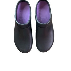 Dansko Kanes, worn once, size 41